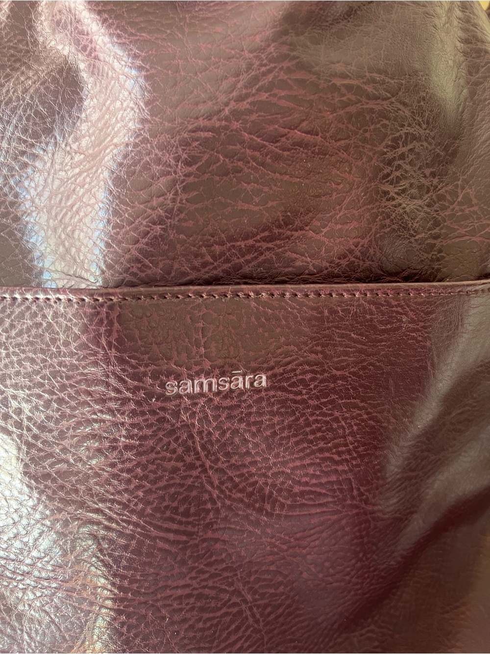 Women's Shoulder Bag in Deep Plum vegan - Picture 5 of 16